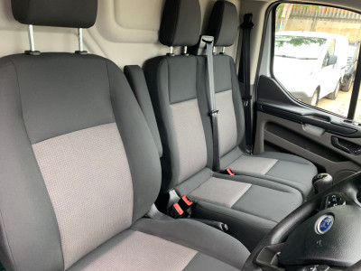 2023 Ford Transit Custom