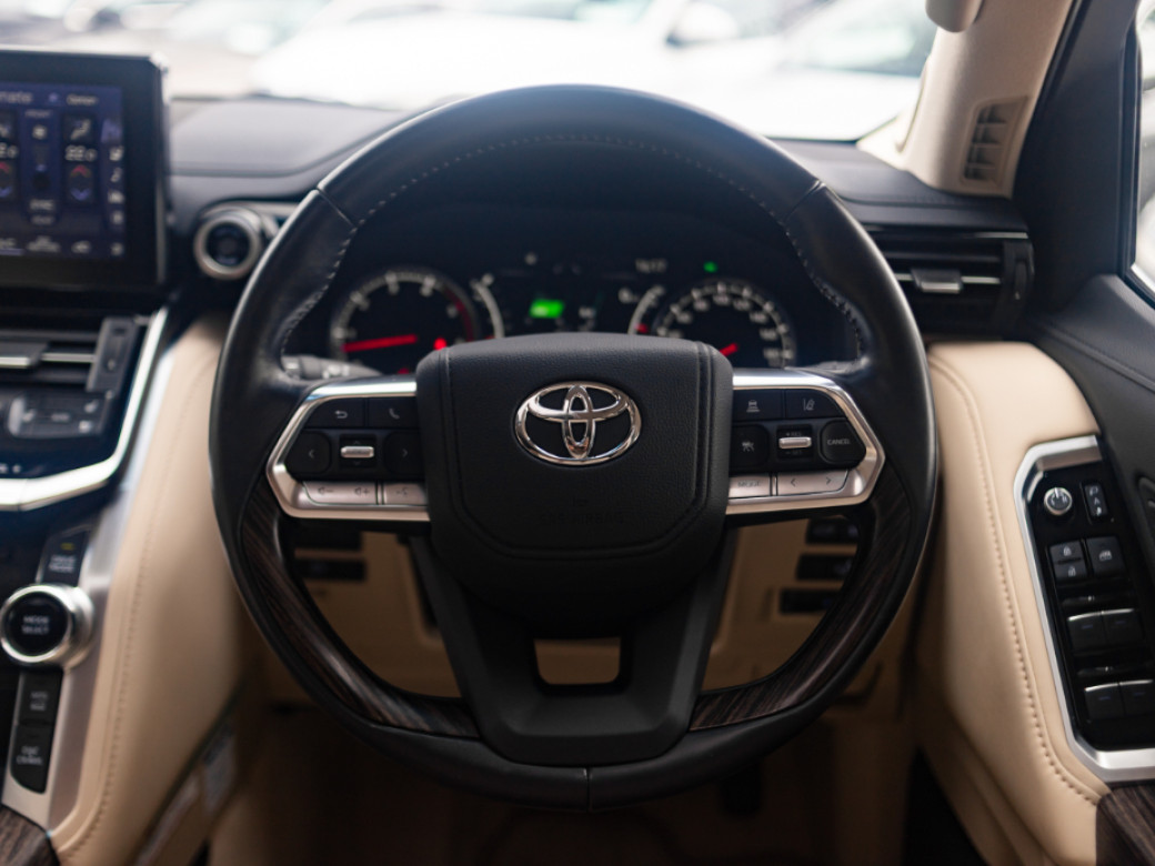2023 Toyota Land Cruiser Amazon