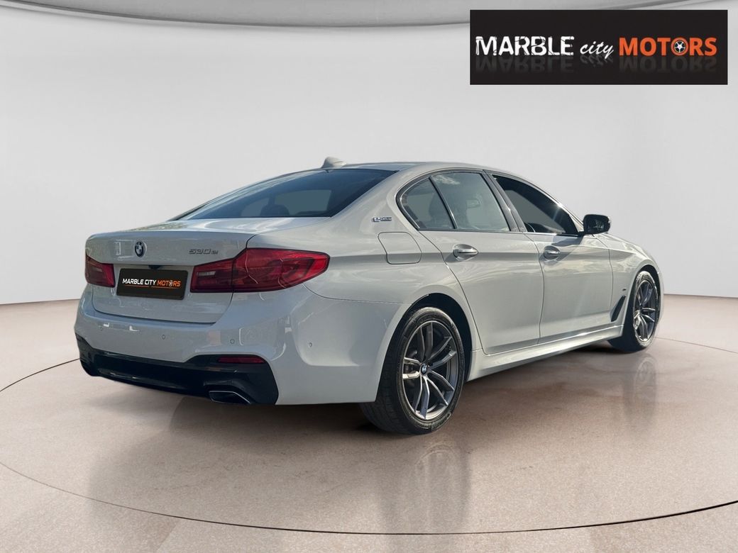2019 BMW 530