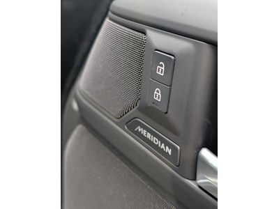 2025 Land Rover Defender