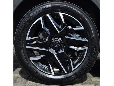 2025 Peugeot 5008