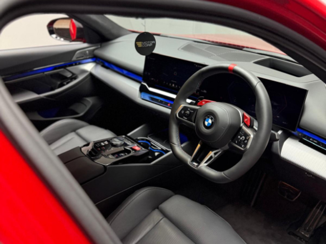 2025 BMW M5