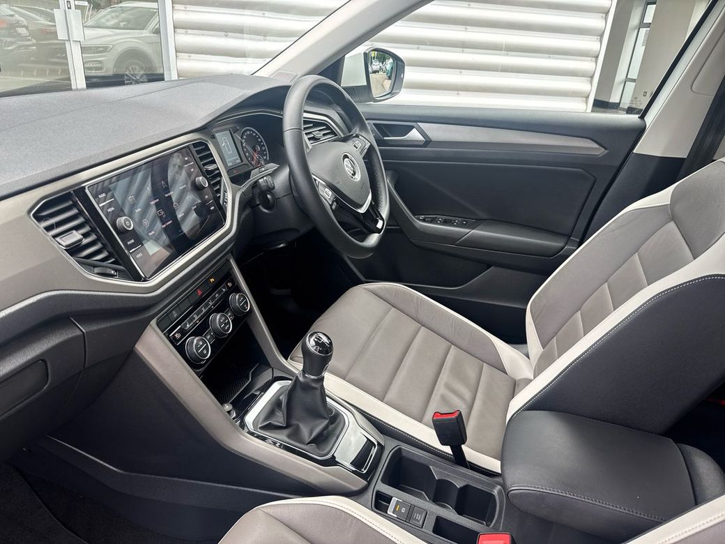 2022 Volkswagen T-Roc
