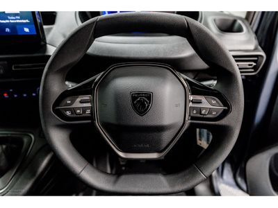 2025 Peugeot Partner