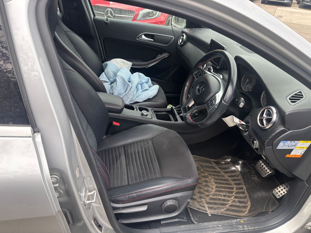 2015 Mercedes-Benz A 180