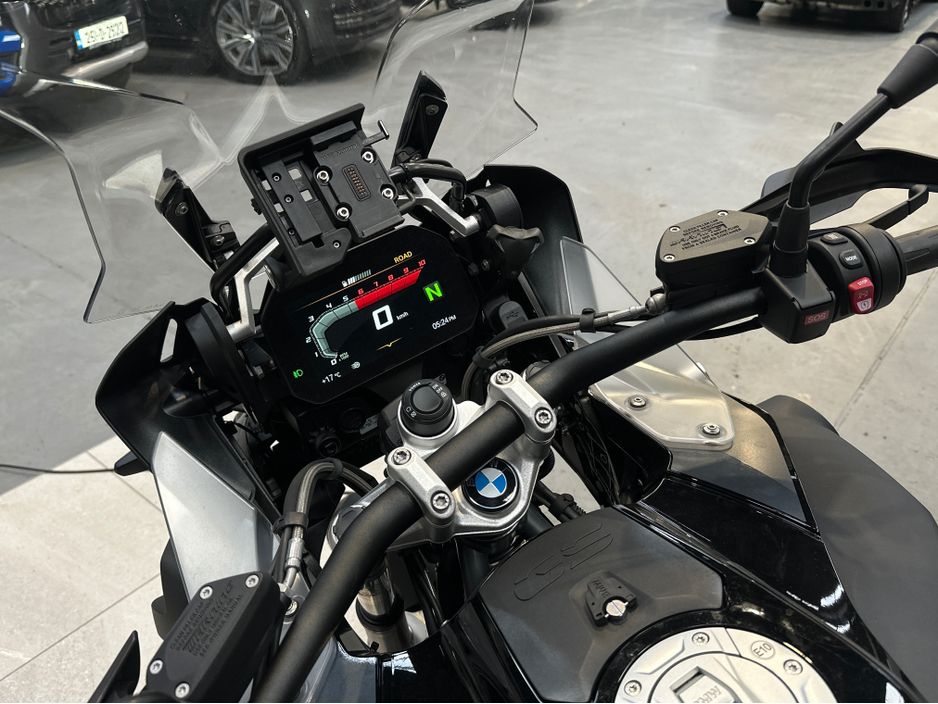 2022 BMW R1250