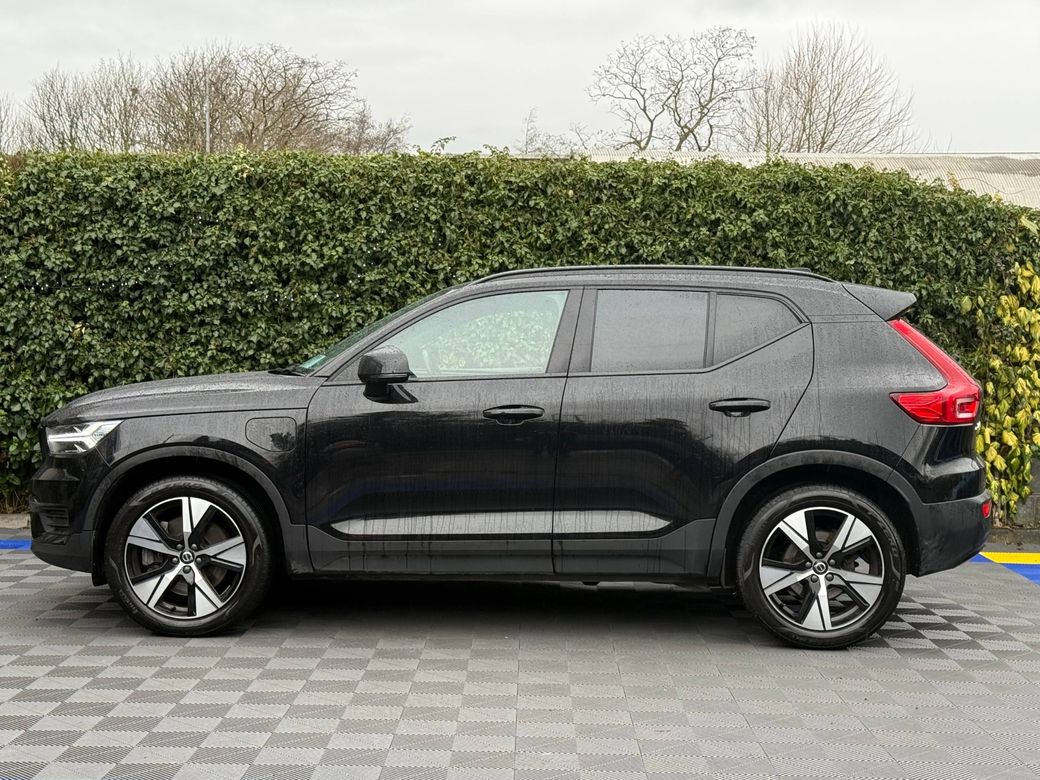 2022 Volvo XC40