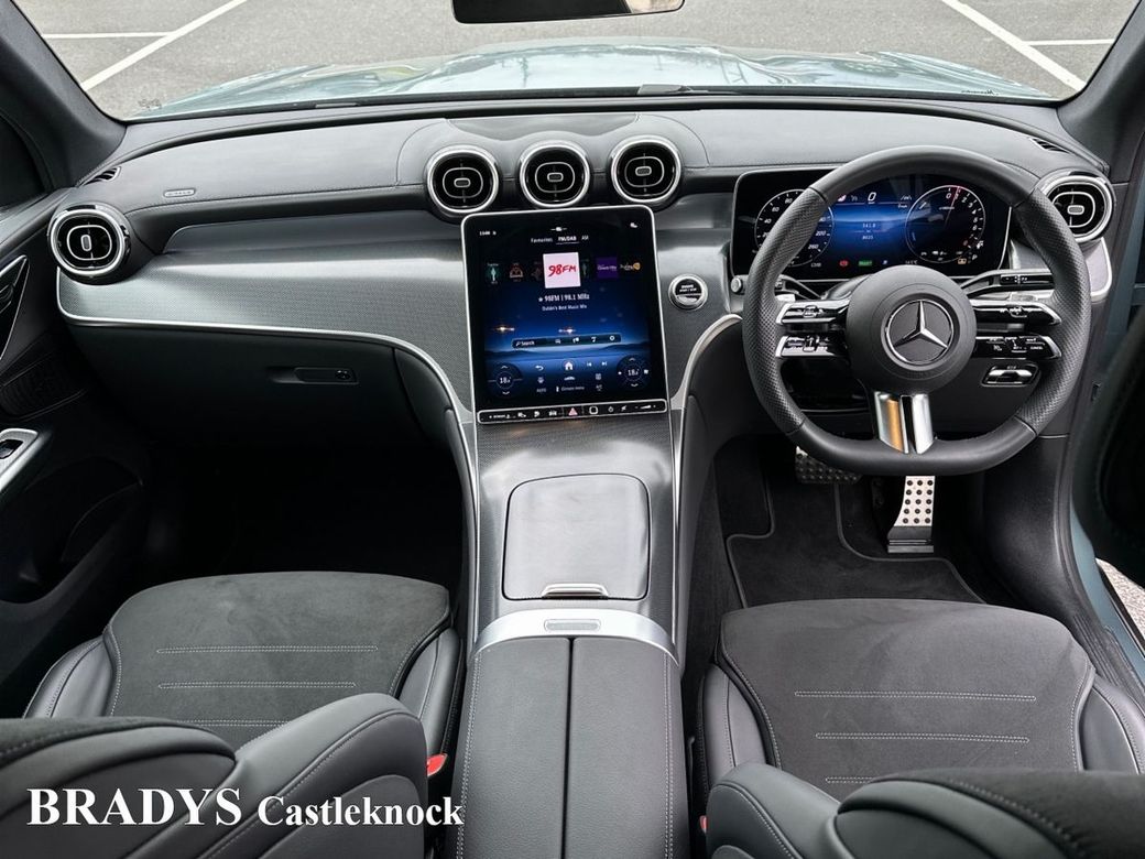 2025 Mercedes-Benz GLC Class