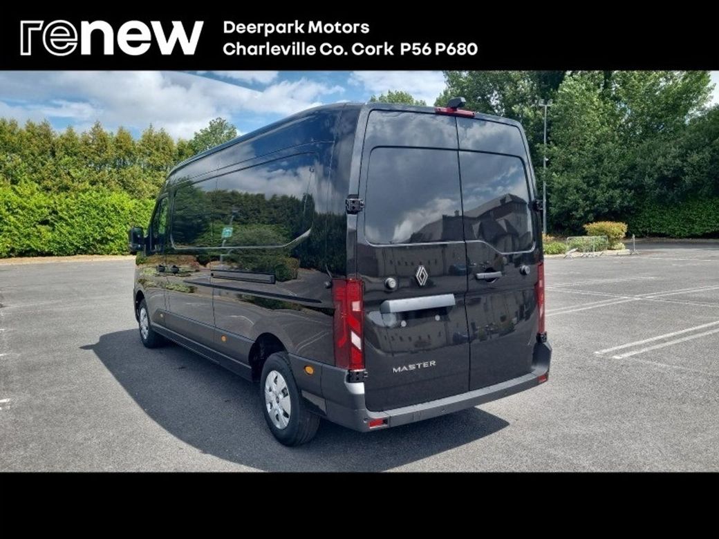 2026 Renault Master
