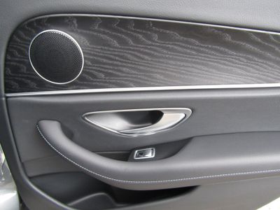2022 Mercedes-Benz E 300