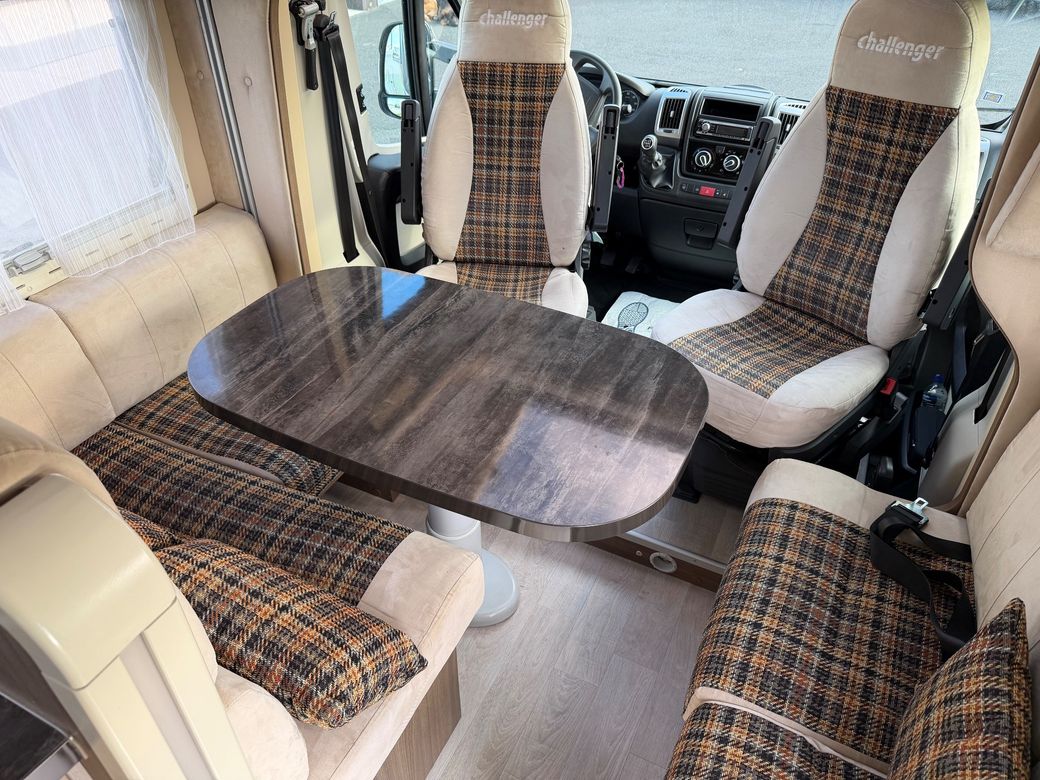 2013 Fiat Challenger 