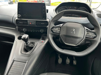 2023 Peugeot Rifter