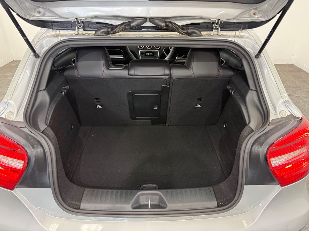 2013 Mercedes-Benz A 180