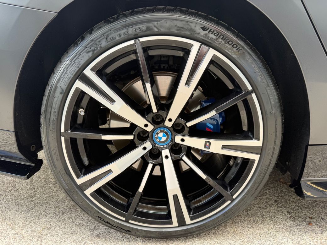 2025 BMW 5 Series