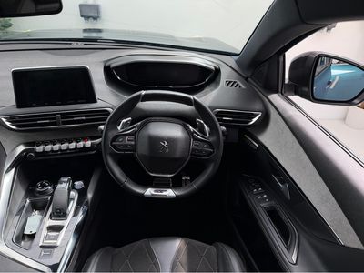 2020 Peugeot 5008