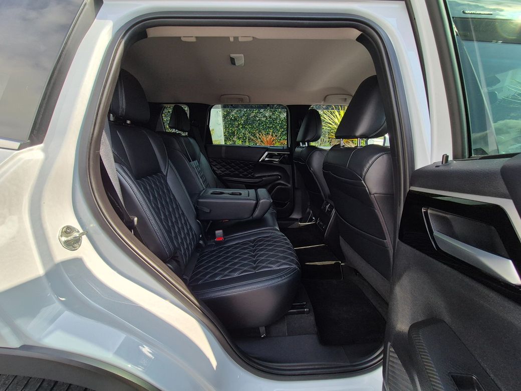 2023 Mitsubishi Outlander