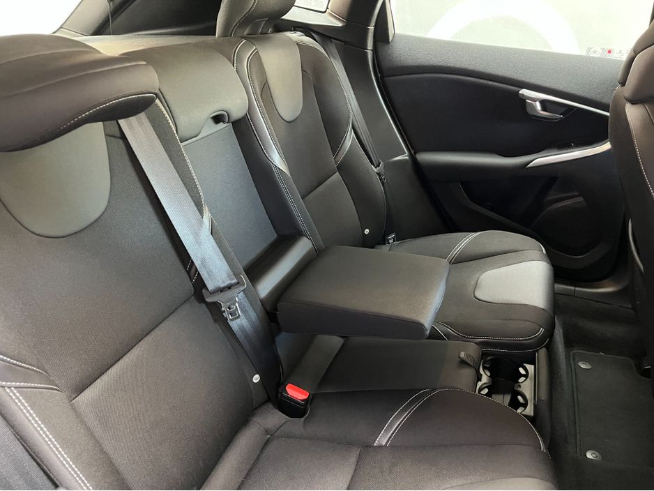 2015 Volvo V40
