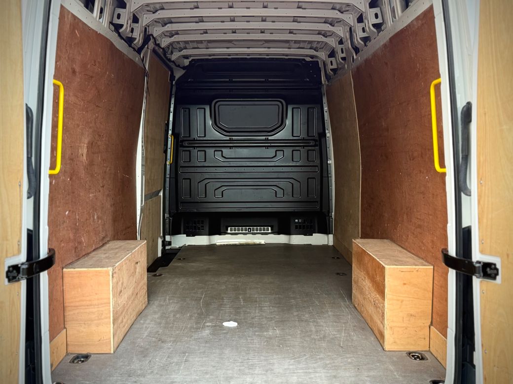 2023 Volkswagen Crafter