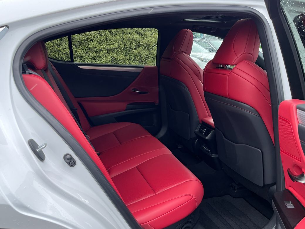 2021 Lexus ES 300h