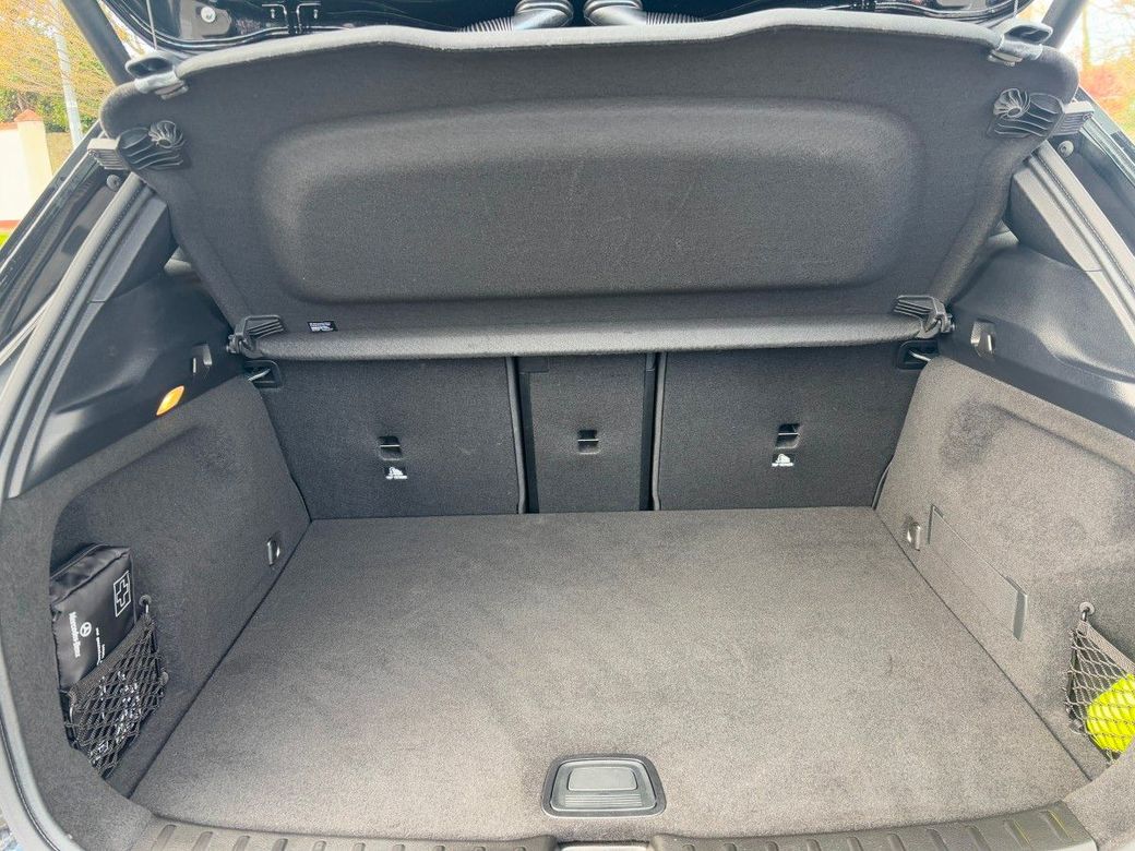 2025 Mercedes-Benz EQA