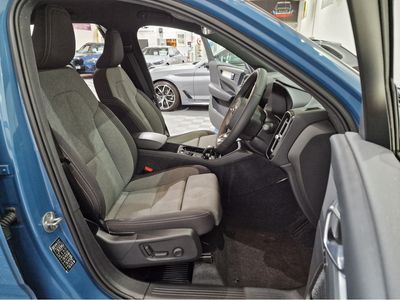2023 Volvo XC40
