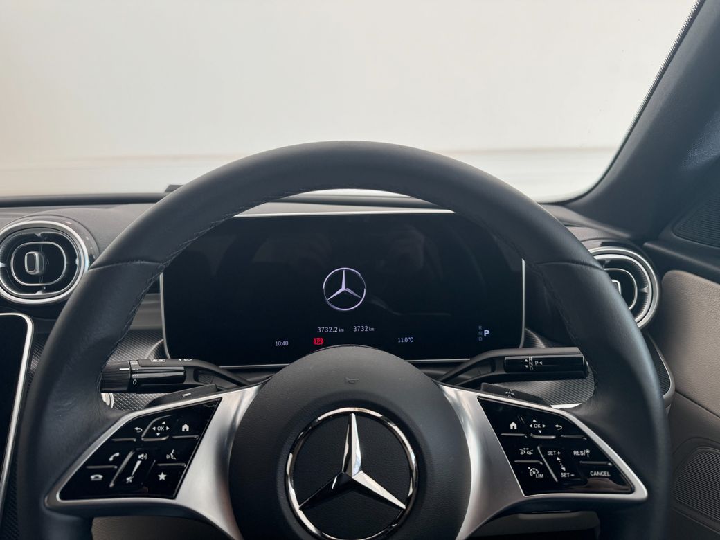 2025 Mercedes-Benz C 180