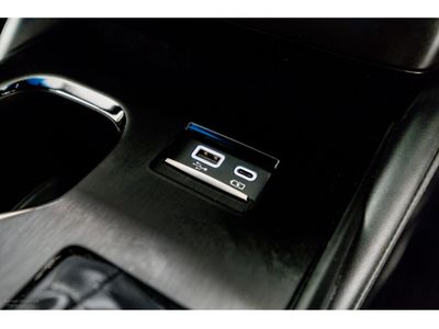 2023 Lexus ES 300h