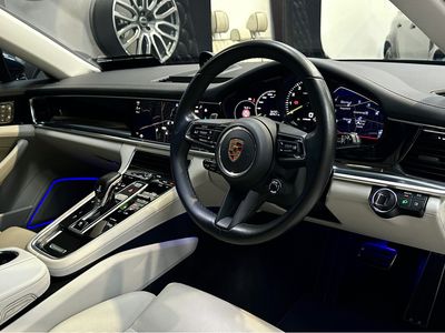 2023 Porsche Panamera