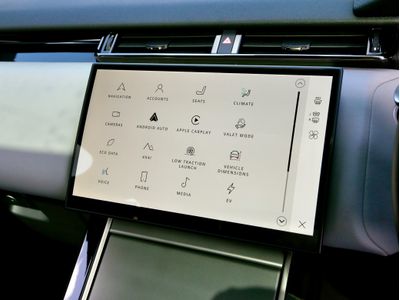 2025 Land Rover Range Rover Velar