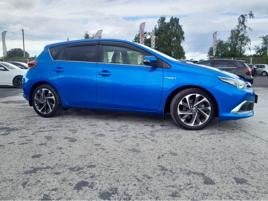 2017 Toyota Auris