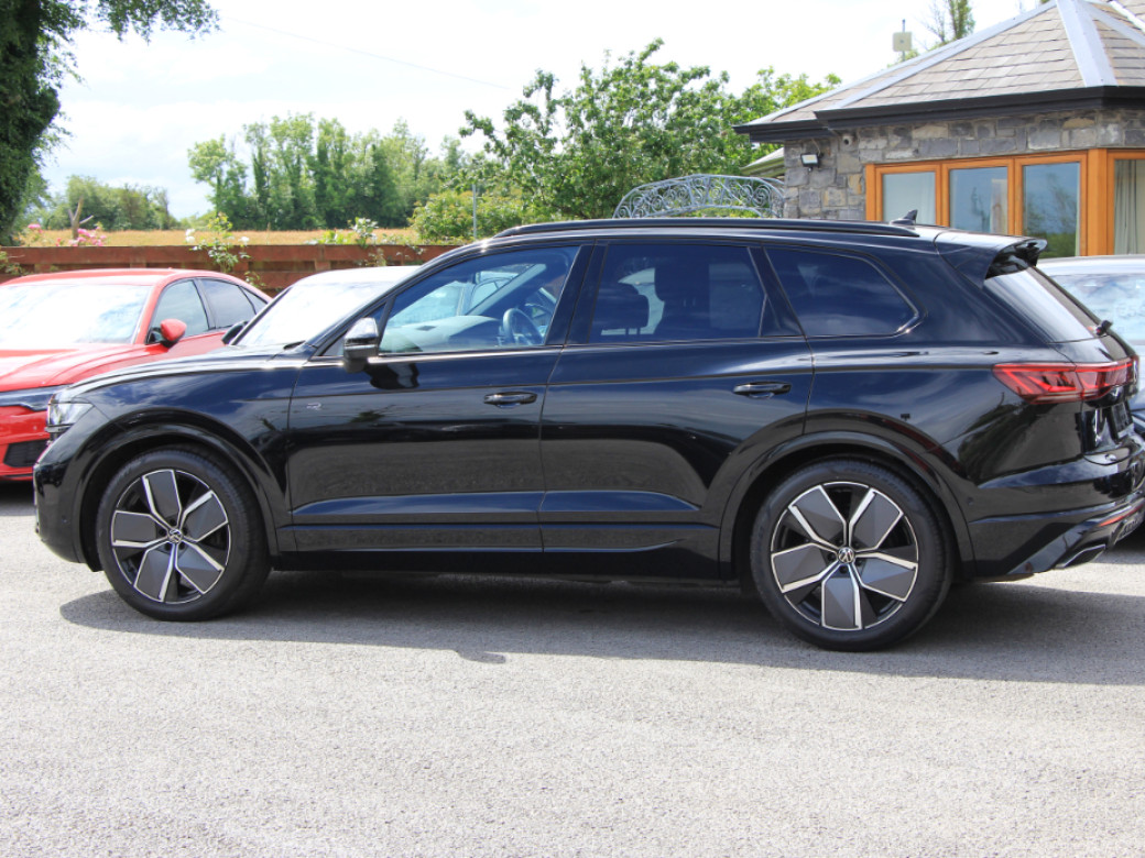2025 Volkswagen Touareg