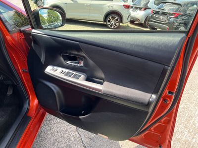 2016 Toyota Prius Alpha