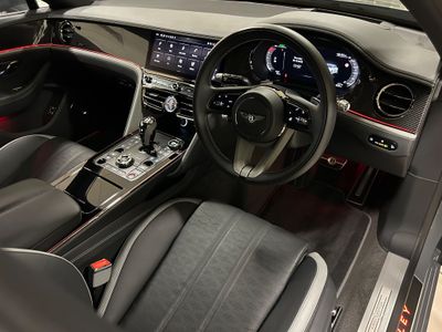 2025 Bentley Flying Spur