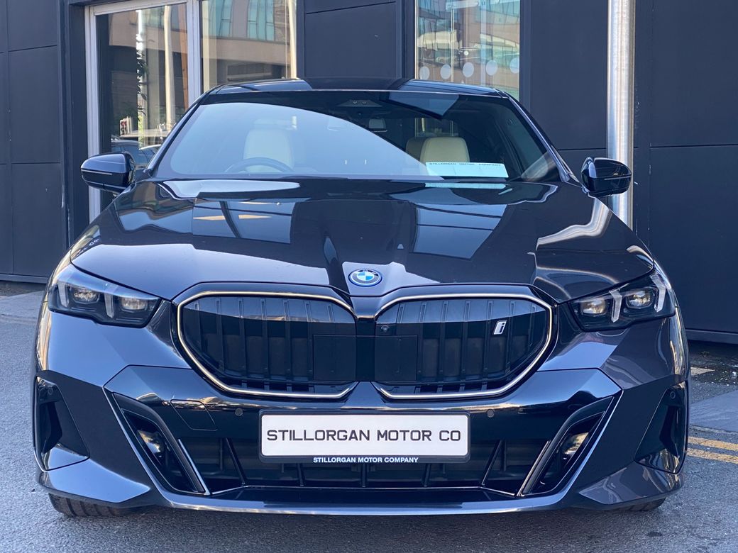 2024 BMW i5
