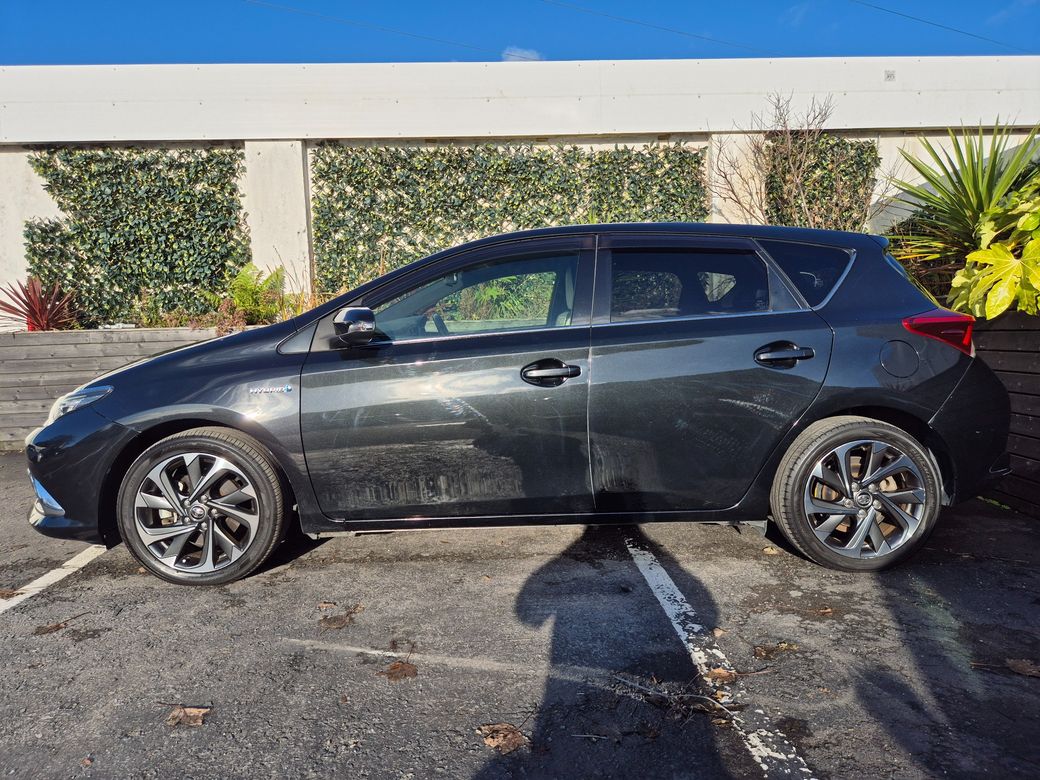 2016 Toyota Auris
