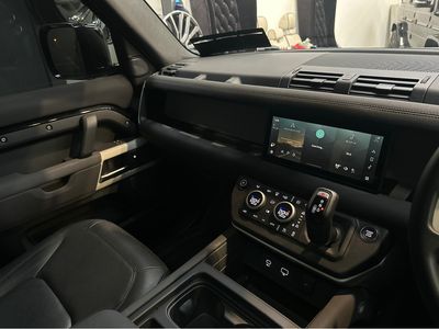 2023 Land Rover Defender