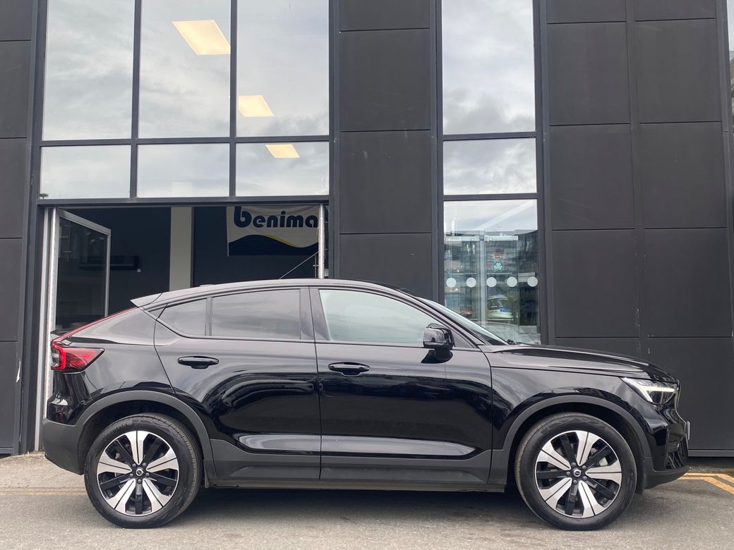 2023 Volvo C40
