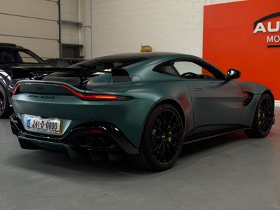 2024 Aston Martin Vantage