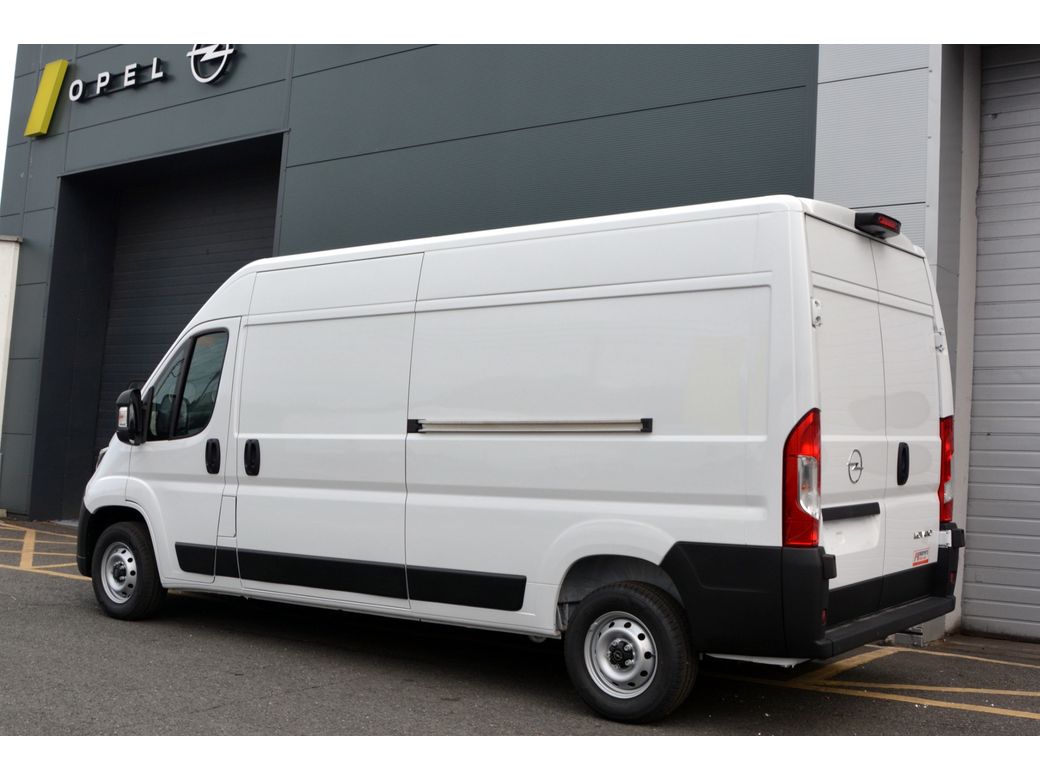2025 Opel Movano