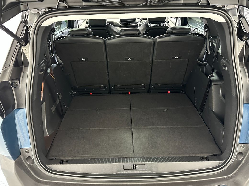2022 Peugeot 5008