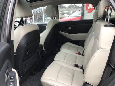 2017 Kia Carens
