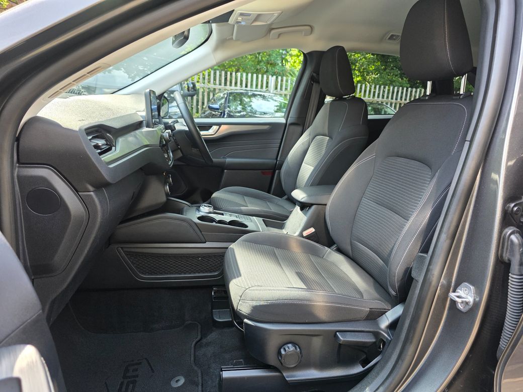 2023 Ford Kuga