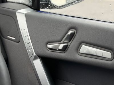 2025 BMW iX