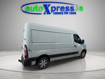 2016 Nissan NV400