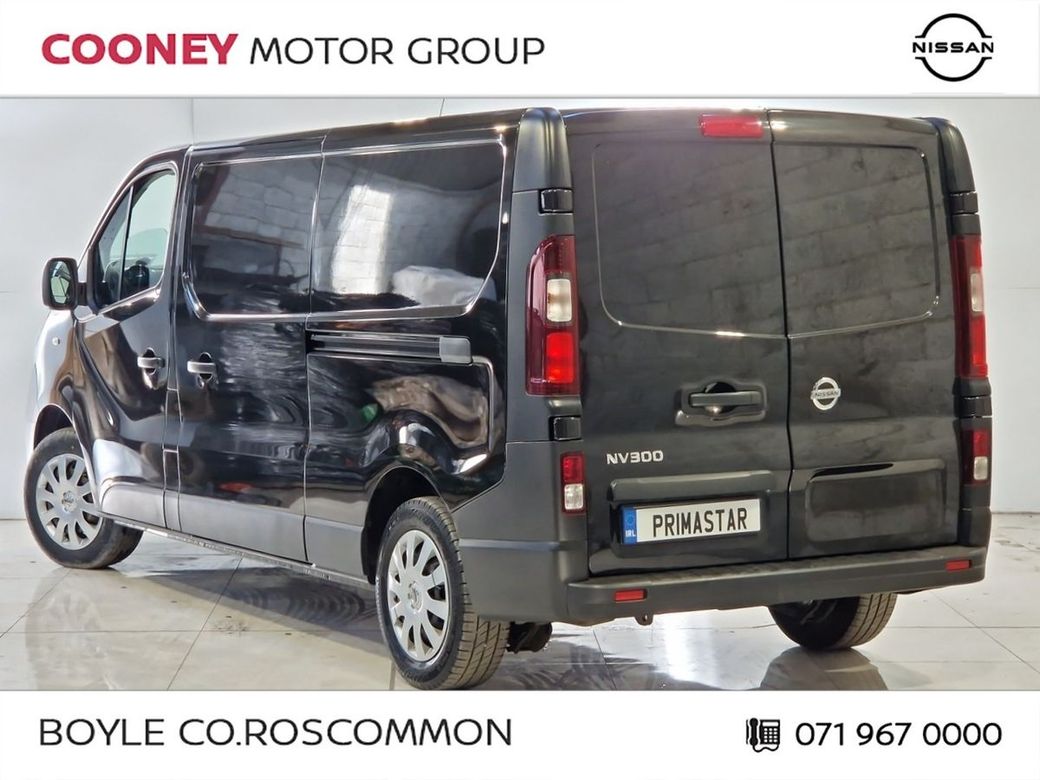 2021 Nissan NV300