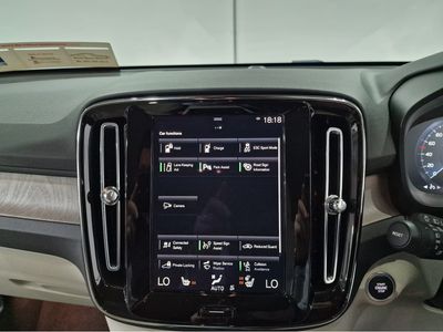 2022 Volvo XC40