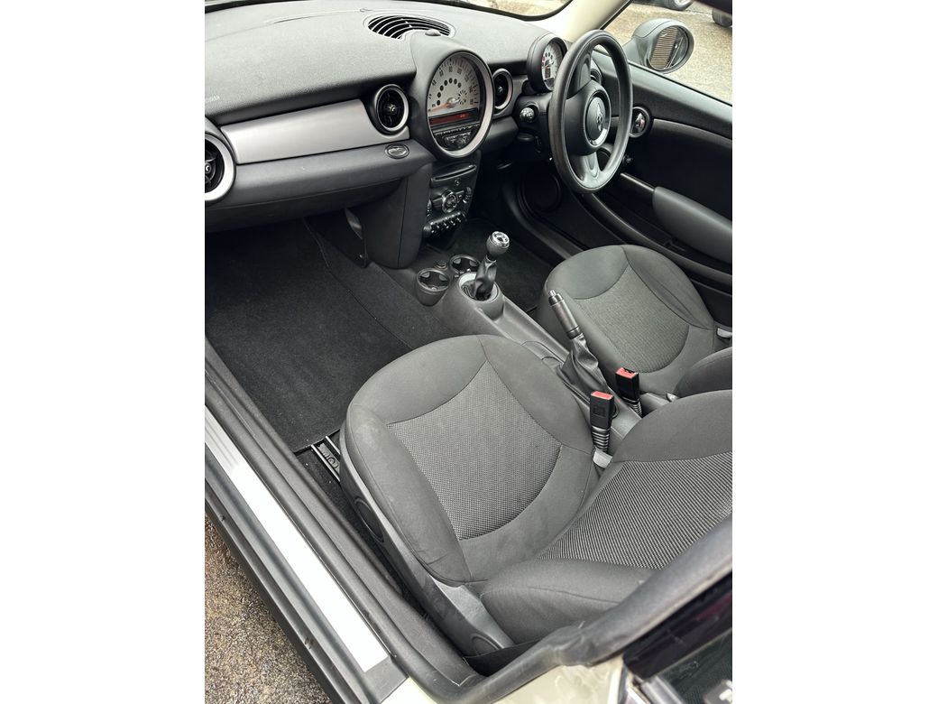2011 Mini Hatch