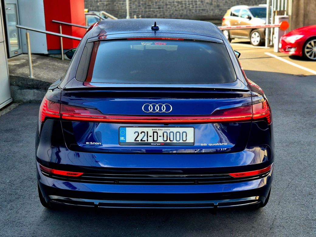 2022 Audi e-tron
