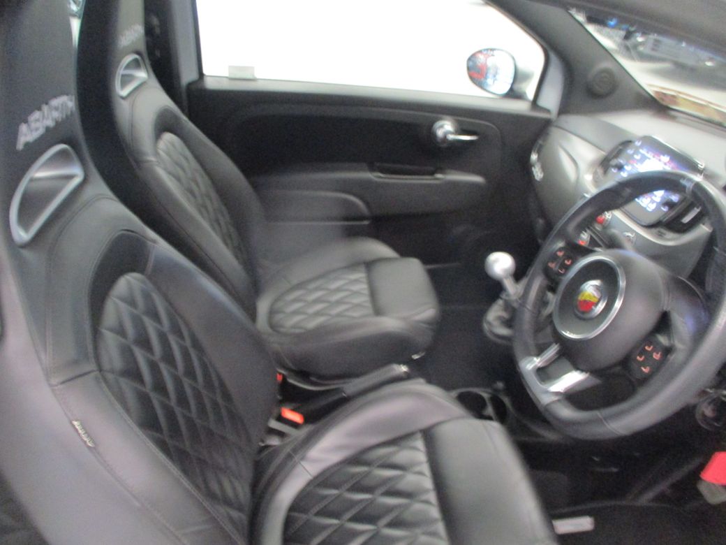 2022 Abarth 595