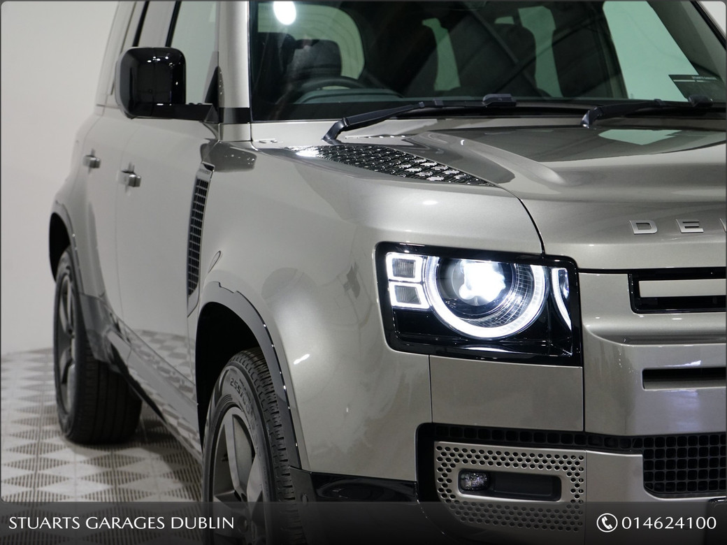 2025 Land Rover Defender